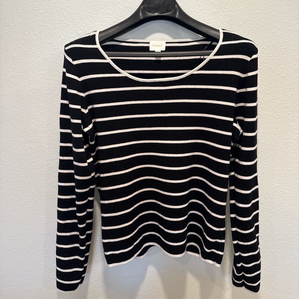 Cyrus XL Black & White Striped Long Sleeve Scoop Neck Top